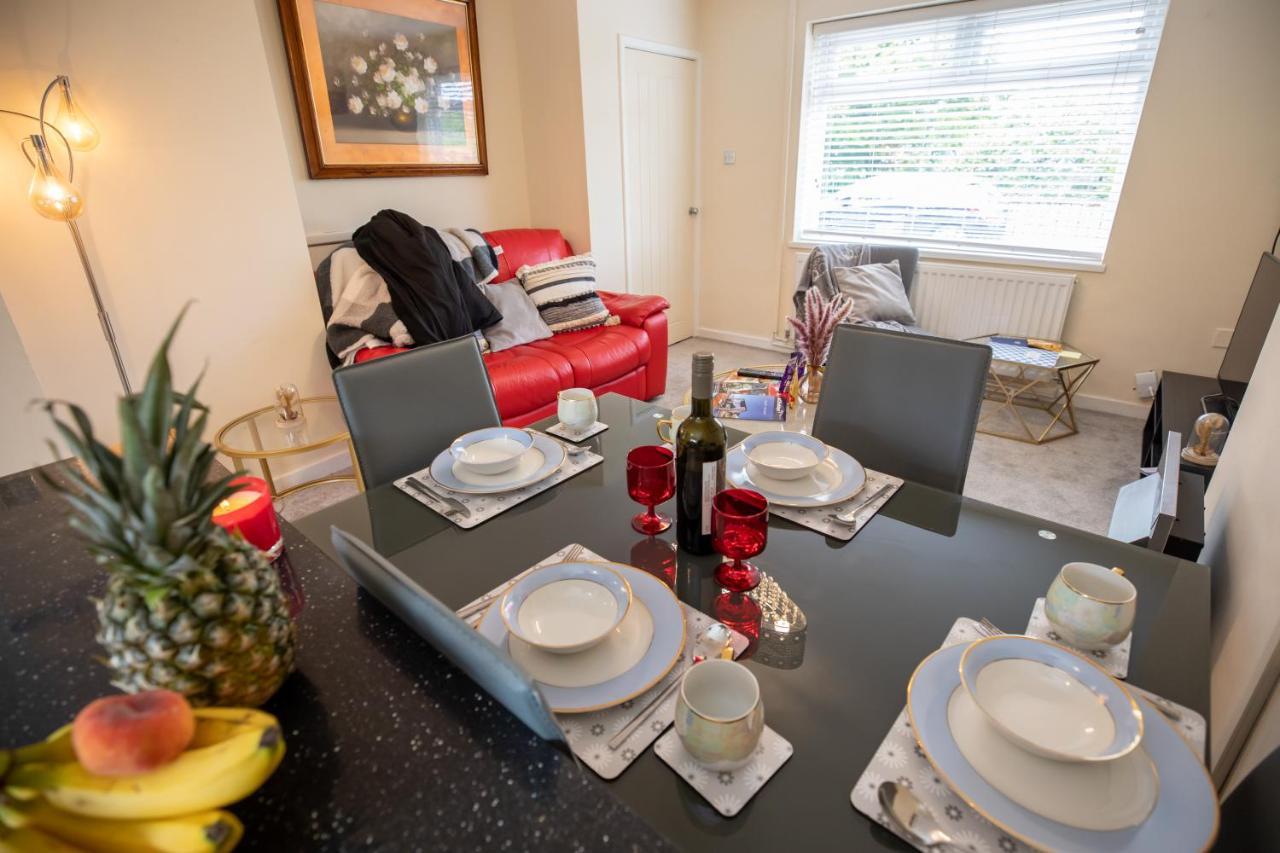 Og Stays Ii- 3Bedroom House Near Nissan & Stadium, Free Parking Sunderland  Buitenkant foto