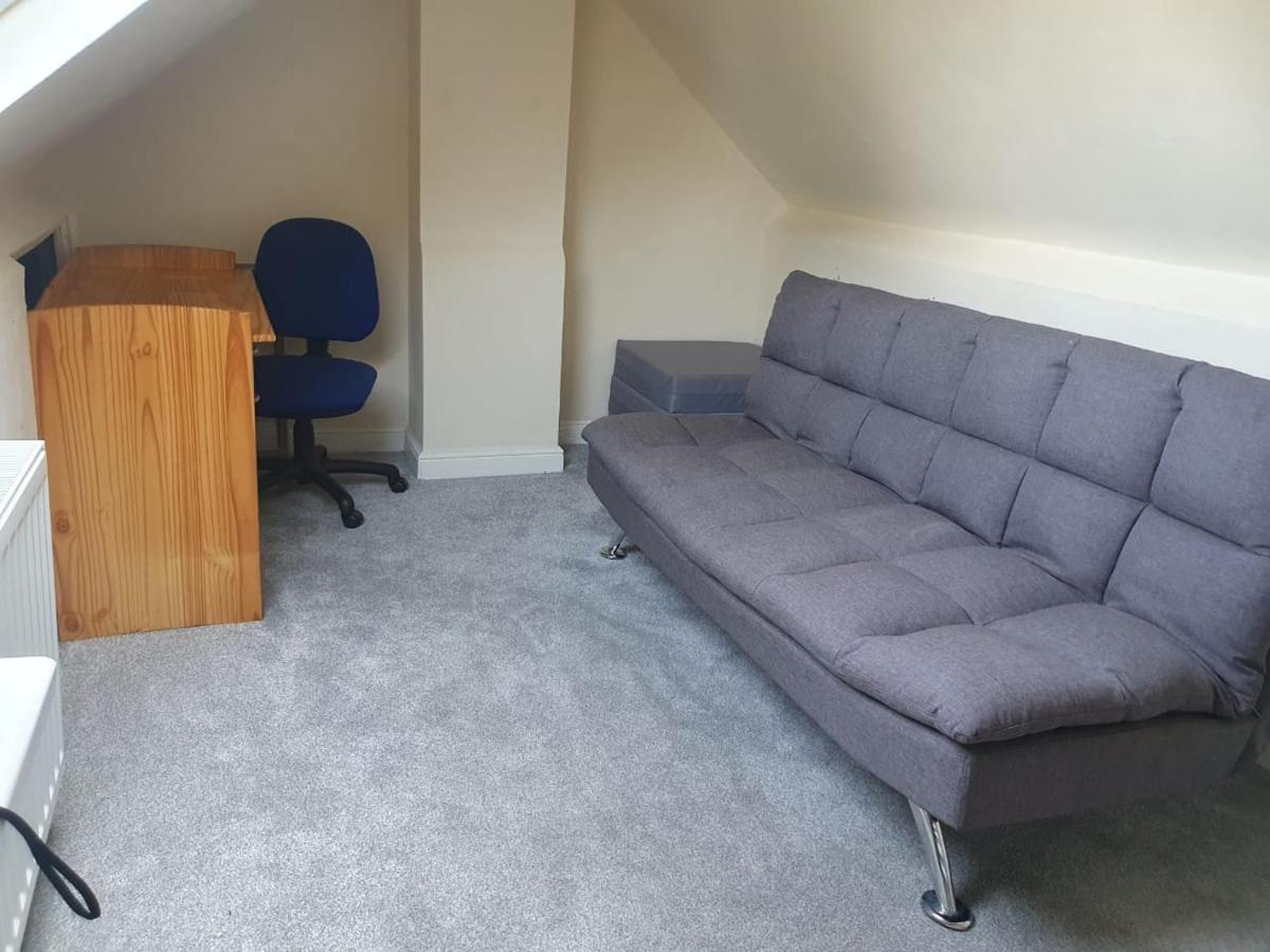 Og Stays Ii- 3Bedroom House Near Nissan & Stadium, Free Parking Sunderland  Buitenkant foto