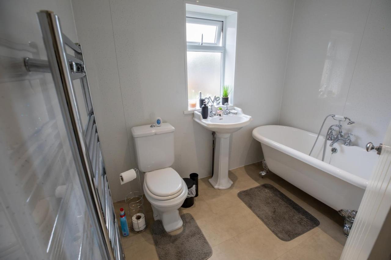 Og Stays Ii- 3Bedroom House Near Nissan & Stadium, Free Parking Sunderland  Buitenkant foto