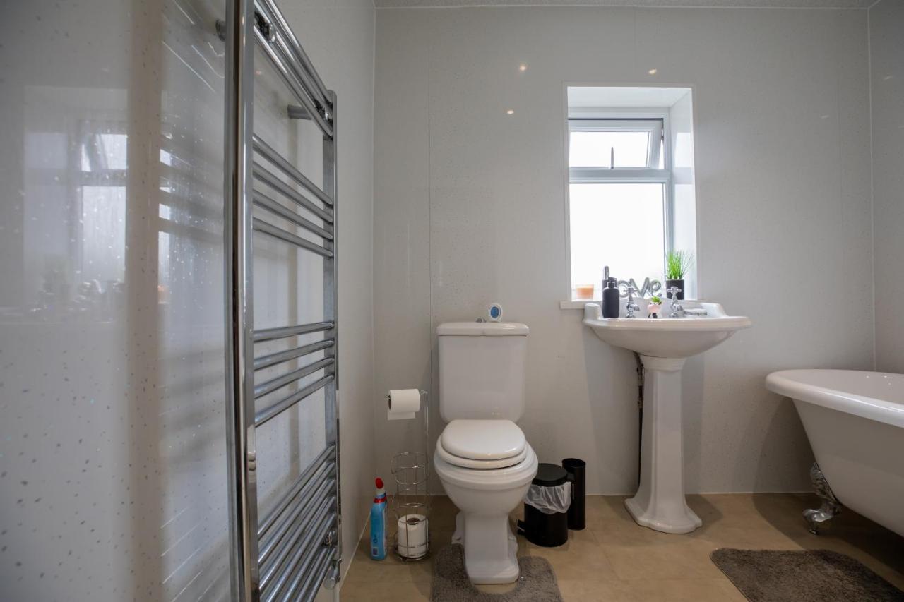 Og Stays Ii- 3Bedroom House Near Nissan & Stadium, Free Parking Sunderland  Buitenkant foto