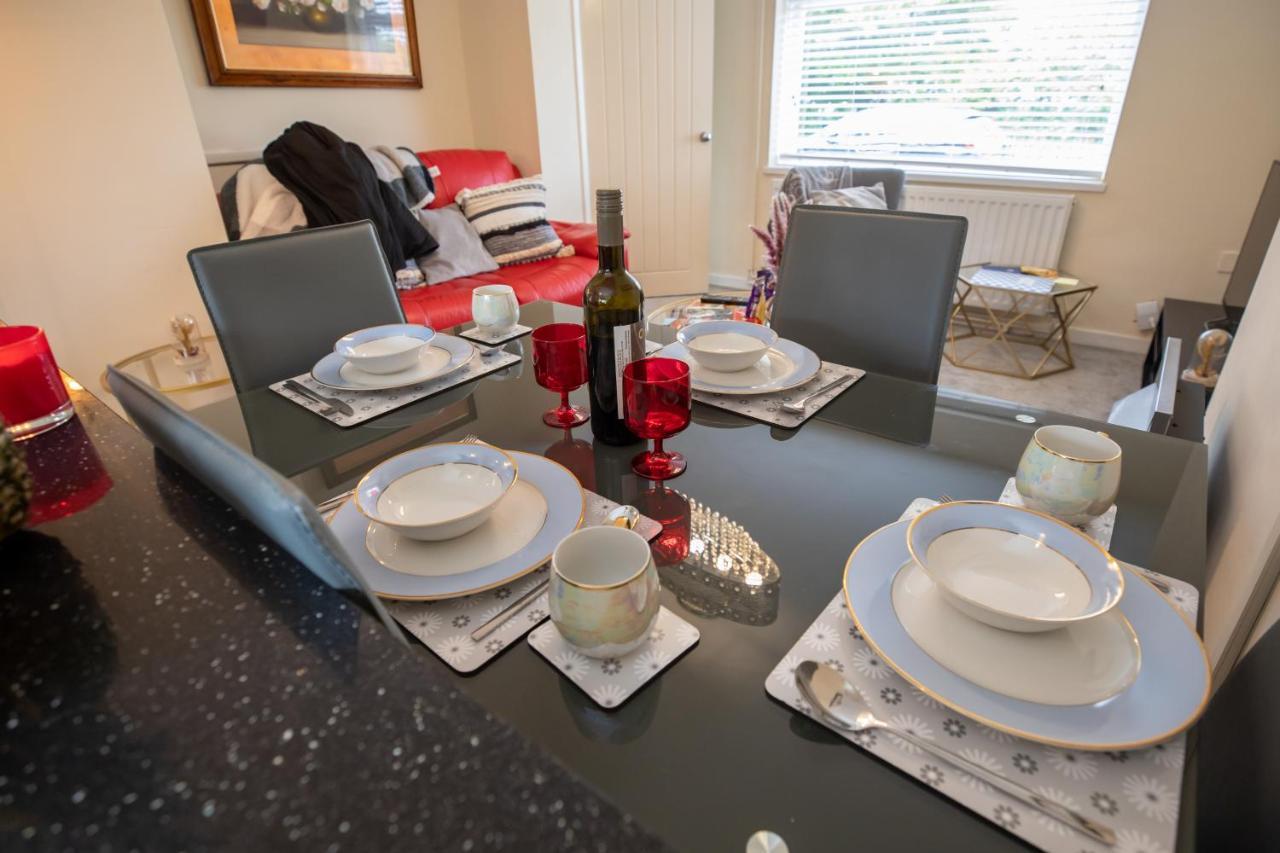 Og Stays Ii- 3Bedroom House Near Nissan & Stadium, Free Parking Sunderland  Buitenkant foto