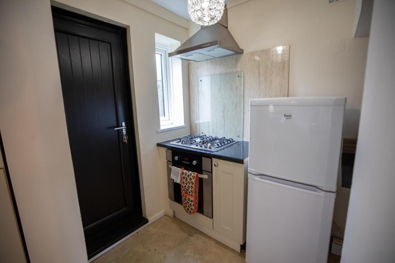 Og Stays Ii- 3Bedroom House Near Nissan & Stadium, Free Parking Sunderland  Buitenkant foto